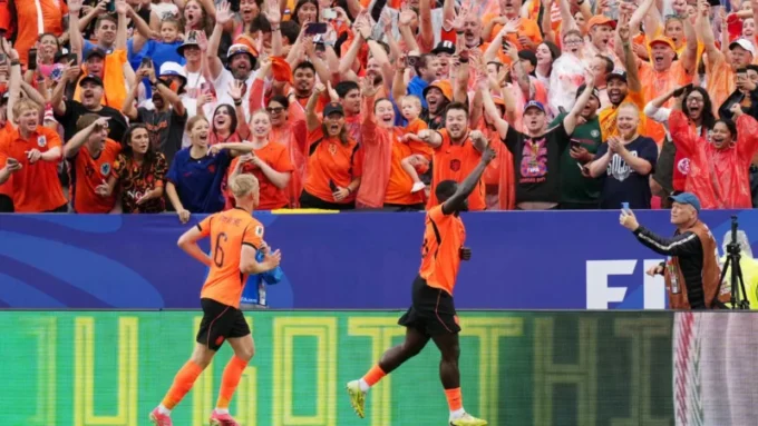 Belanda Kalahkan Tunisia 3-1, Amankan Juara Grup F Piala Dunia