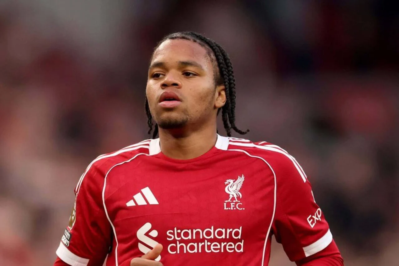 Liverpool Tolak Jual Rio Ngumoha ke Bayern Munich