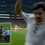 Bek Uzbekistan Tabrak Kameraman dalam Laga Piala Dunia