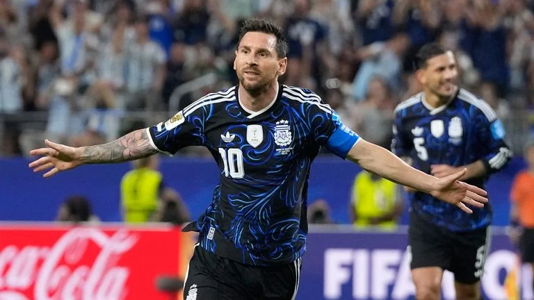 Argentina Tuntaskan Grup J dengan Kemenangan 3-1 atas Yordania, Messi Torehkan Rekor